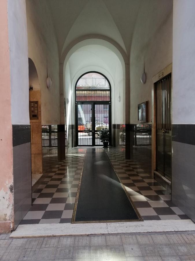 Appartamento Vicino Stazione Termini E La Sapienza Casa Buffa Róma Kültér fotó
